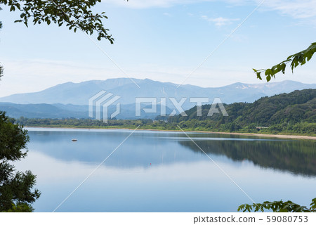 Lake Kamafusa Zao mountain range, mountain range, water surface reflection Lake Kamafusa Zao mountain range, mountain range, water surface reflection 59080753