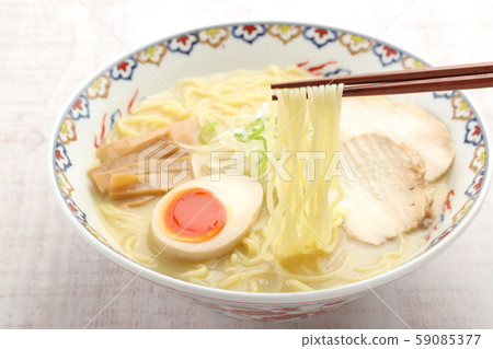 雞肉白拉麵 59085377