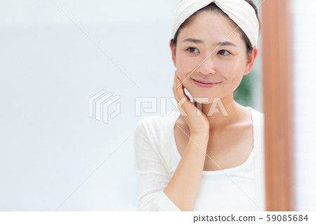 female, lady, woman 59085684