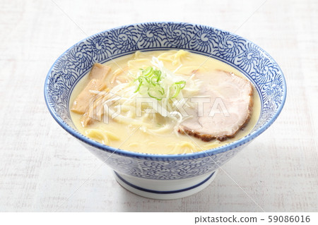 Chicken white ramen 59086016