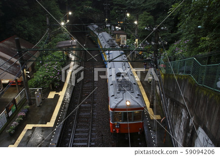 箱根登山鐵道莫哈2型 59094206