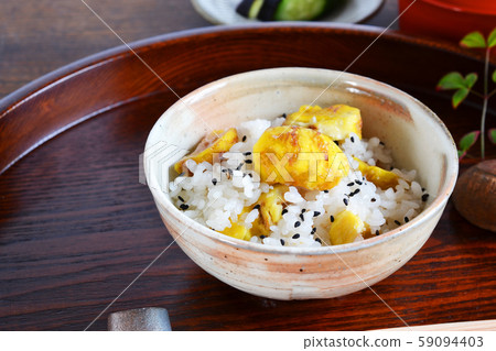 Delicious chestnut rice Delicious chestnut rice 59094403