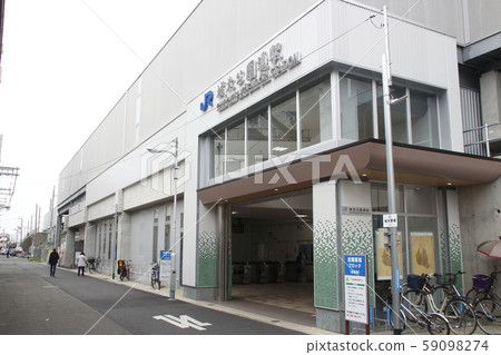 [JR-F05] Osaka East Line Shirokita Koendori Station 59098274