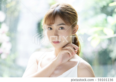 女性秀麗新綠色 女性秀麗新綠色 59101136