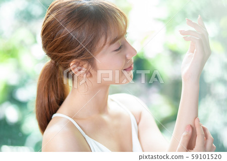 Female Beauty Fresh green Female Beauty Fresh green 59101520