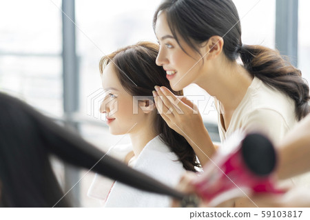 Ladies Hair Care Hair Salon 59103817