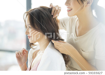 Ladies Hair Care Hair Salon 59103827