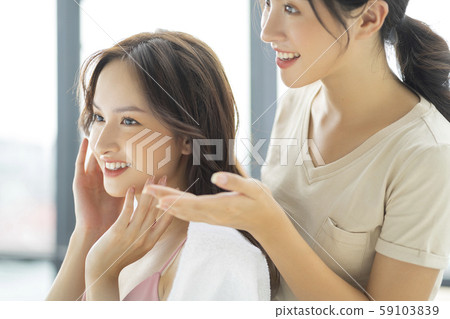 Ladies Hair Care Hair Salon 59103839