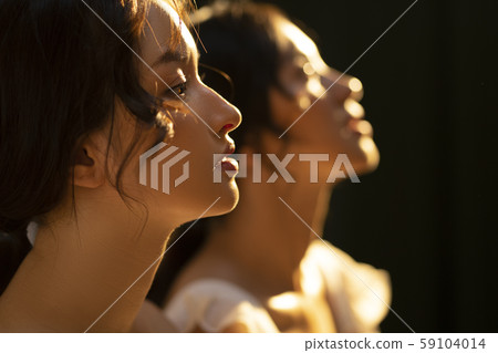 女人的美麗日落 女人的美麗日落 59104014