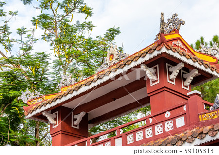 越南國立高中 59105313