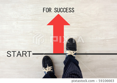 Men's feet on the starting line Men's feet on the starting line 59106663