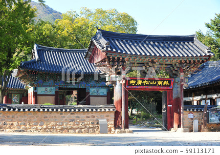 韓國全羅北道萬州郡松光寺一帶門和金剛門 韓國全羅北道萬州郡松光寺一帶門和金剛門 59113171