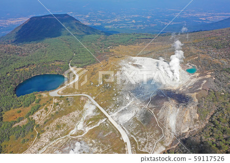 從蝦野高原的河岸上方 59117526