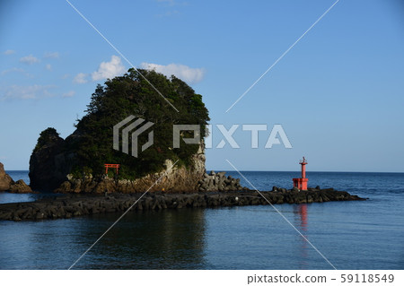 Tateshima Shrine seen from Ohama Beach Tateshima Shrine seen from Ohama Beach 59118549