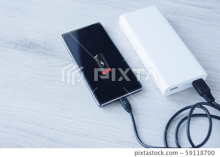 The phone is charging with Power bank The phone is charging with Power bank 59118700