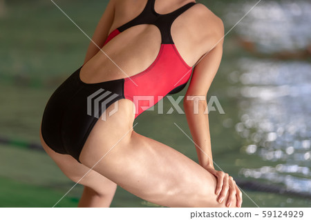 游泳比賽女子游泳池後視圖 59124929