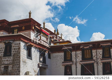 Drepung Monastery 59126258