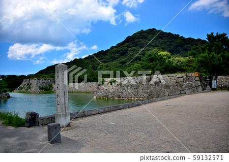 從Shi月公園上的橋看山口,Sa市觀光,Sa城遺跡,城堡地標,Shi月山(1) 從Shi月公園上的橋看山口,Sa市觀光,Sa城遺跡,城堡地標,Shi月山(1) 59132571