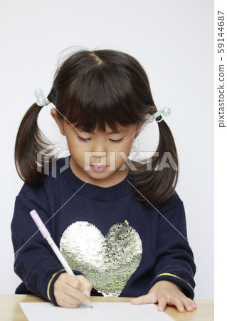 Toddler drawing (4 years old) Toddler drawing (4 years old) 59144687