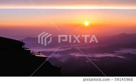 Spring Yatsugatake mountain climbing: The dawn of Akadake Summit Sanso 59145968