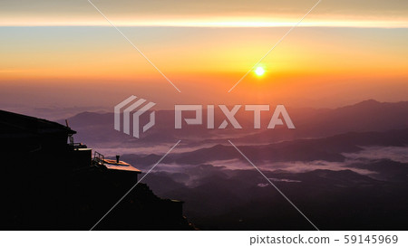 Spring Yatsugatake mountain climbing: The dawn of Akadake Summit Sanso 59145969