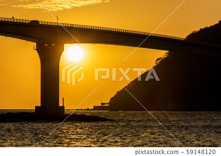 Iojima Ohashi Sunset (Nagasaki City, Nagasaki Prefecture) 59148120