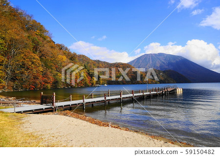 十月日航314號千葉濱秋葉，中禪寺湖和富士山。 59150482