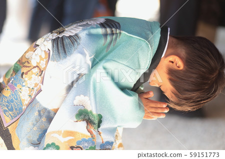 七百53 59151773