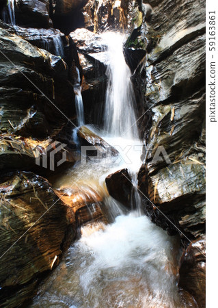 往下 往下 59163861