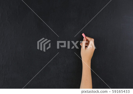 hand writing chalk on blackboard in the classroom hand writing chalk on blackboard in the classroom 59165433