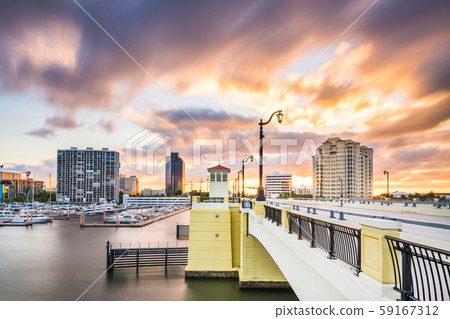 West Palm Beach, Florida, USA skyline on the 59167312