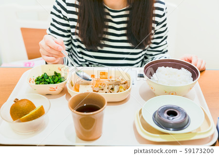 Women who eat hospital food Dinner Women who eat hospital food Dinner 59173200