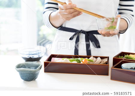 A box 59183571