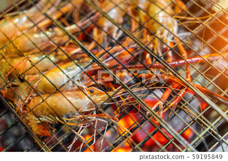Grilled shrimp grilled shrimp on grille, Selective Grilled shrimp grilled shrimp on grille, Selective 59195849