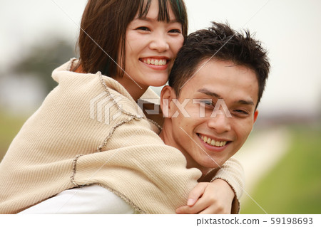 微笑情侶 微笑情侶 59198693