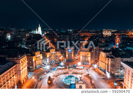 Maidan Nezalezhnosti is the central square of the capital city of Ukraine 59200470