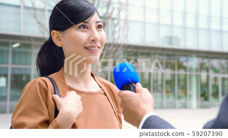 Street interview woman 59207390