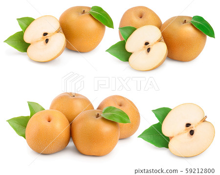 Set or collection fresh asian pear with leaf isolated on white background 59212800