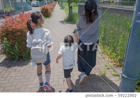 行走 步行 家庭 59222002