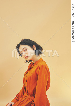 Female portrait beauty 59223344