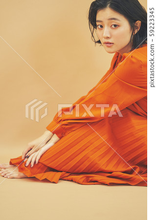 Female portrait beauty 59223345