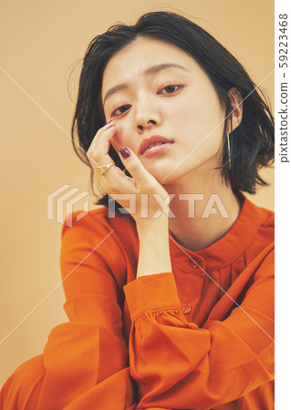 Female portrait beauty 59223468