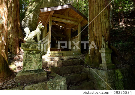 朝光町國光稻荷大社 59225884