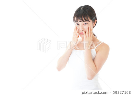 照顧皮膚的少婦 59227168