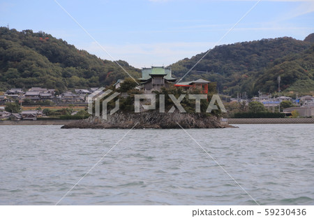 香川縣三豐市美濃町的兒童之神對馬神社(海上) 香川縣三豐市美濃町的兒童之神對馬神社(海上) 59230436