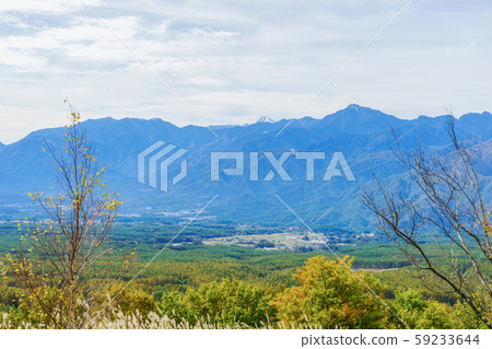 View of the Southern Alps from Fujimi Plateau (Nagano Prefecture) in autumn View of the Southern Alps from Fujimi Plateau (Nagano Prefecture) in autumn 59233644