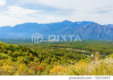 View of the Southern Alps from Fujimi Plateau (Nagano Prefecture) in autumn View of the Southern Alps from Fujimi Plateau (Nagano Prefecture) in autumn 59233647