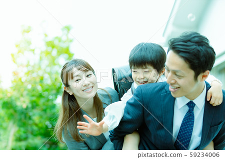 家庭形象撫養幾代人 家庭形象撫養幾代人 59234006