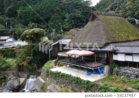 安野 安野 59237487