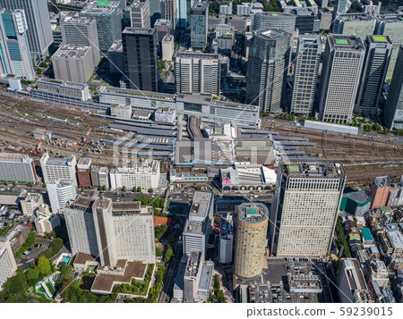 Shinagawa station overhead view October 2019 59239015